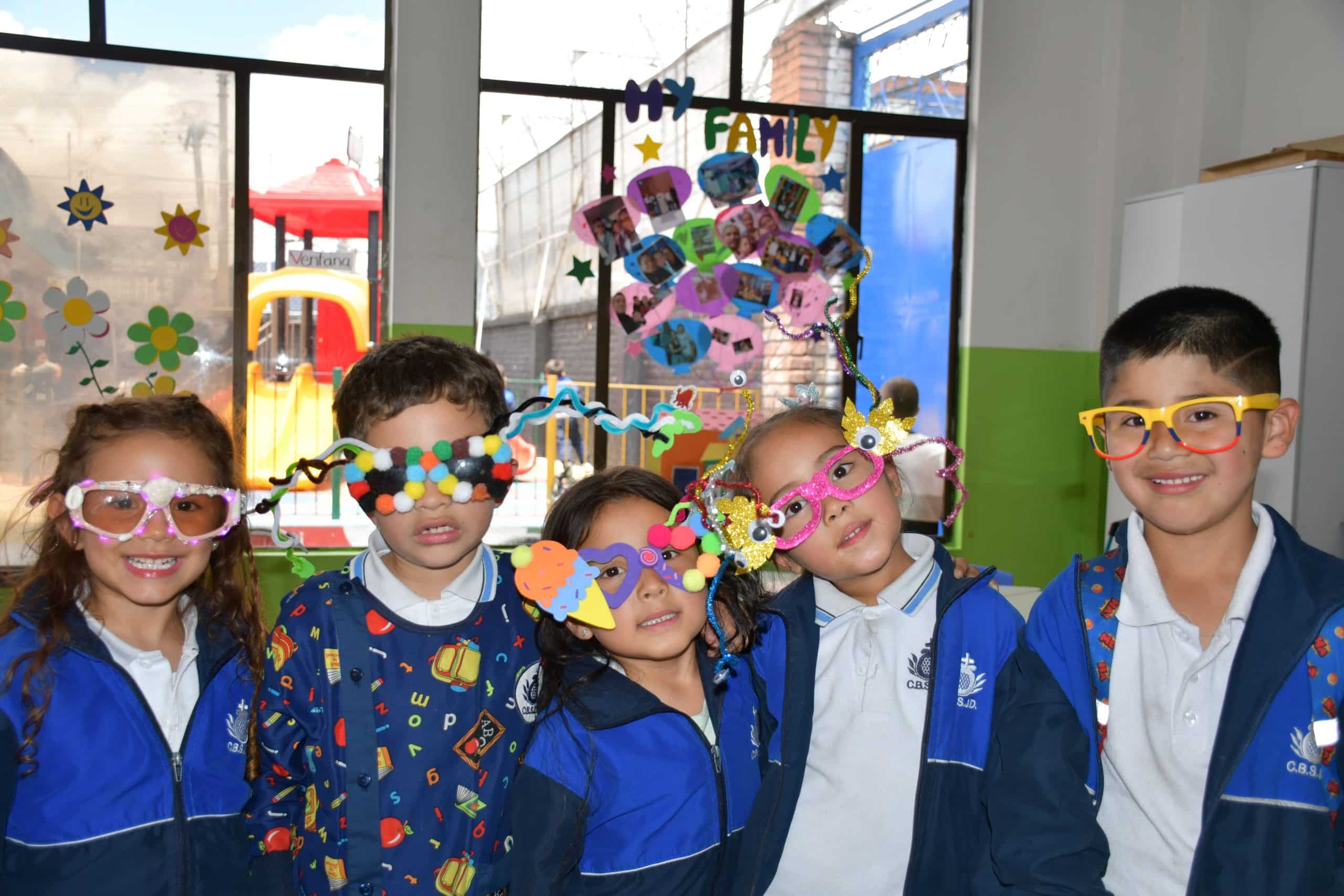 ¡Diversión con Gafas Locas!