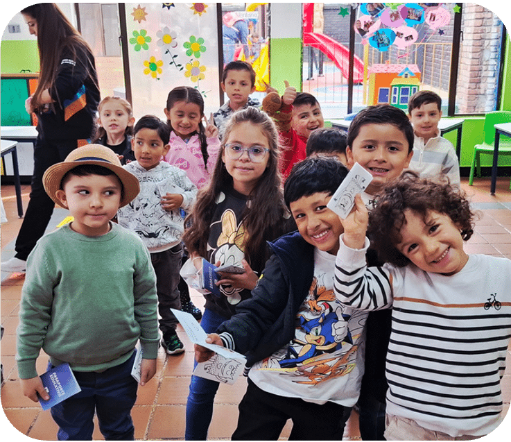 Estudiantes sonriendo en el Open Day